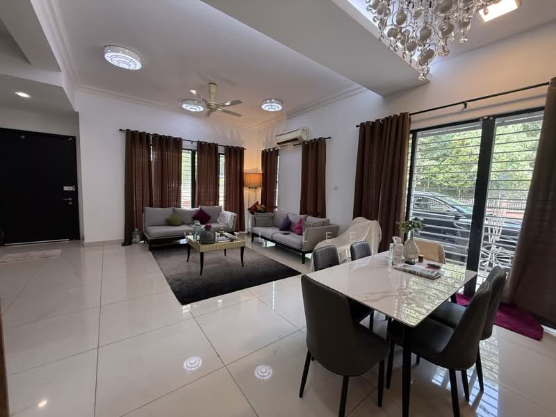 Rumah Teres 2.5-Tingkat untuk Dijual di Petaling Jaya (Selangor) - Will Lee - Living Room - PropertyGuru.com.my