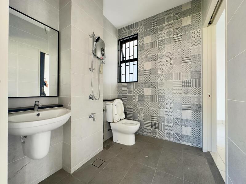 For Sale - Elmina Green Three