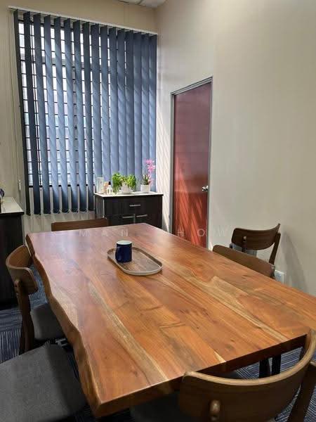 Shop for Sale in Subang Bestari (Shah Alam) - MAN CHOW - Dining Room - PropertyGuru.com.my