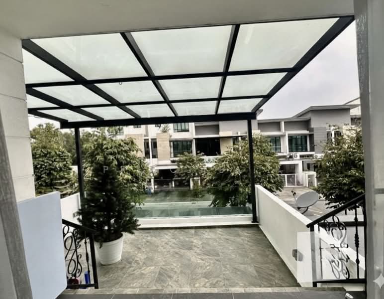 2-storey Terraced House for Sale in Alam Impian (Shah Alam) - Priscilla . - Balcony - PropertyGuru.com.my