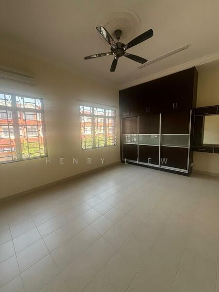 For Sale - Meranti Jaya 2.5 Storey House Taman Tasik Prima Puchong