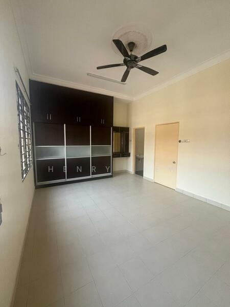 For Sale - Meranti Jaya 2.5 Storey House Taman Tasik Prima Puchong