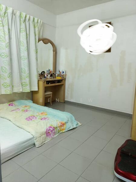 Apartment for Sale at Taman Alor Vista - Ben Hew - Bedroom - PropertyGuru.com.my