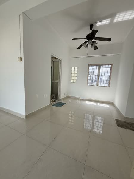 Condominium for Sale at Midah Ria Condominium - Yung Lim Chan - Living Room - PropertyGuru.com.my