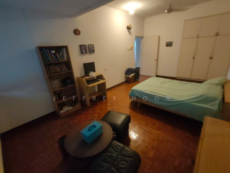 For Rent - PJ Bungalow, Petaling Jaya