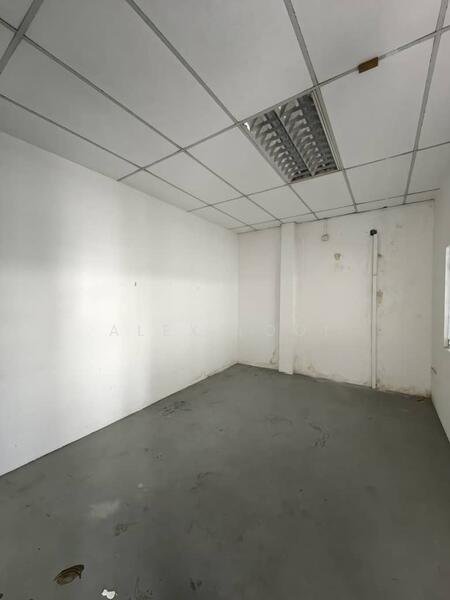 For Rent - Taman Universiti Jln Perdagangan Factory