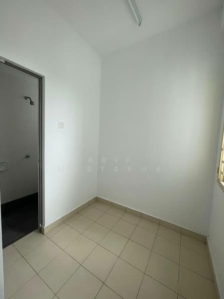 Service Residence for Sale at Saville @ Melawati - Arif Mustapha - Bathroom - PropertyGuru.com.my