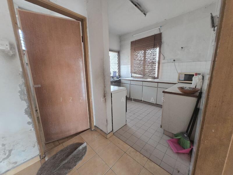 For Sale - Endlot Double Storey Terrace , Taman Sri Andalas