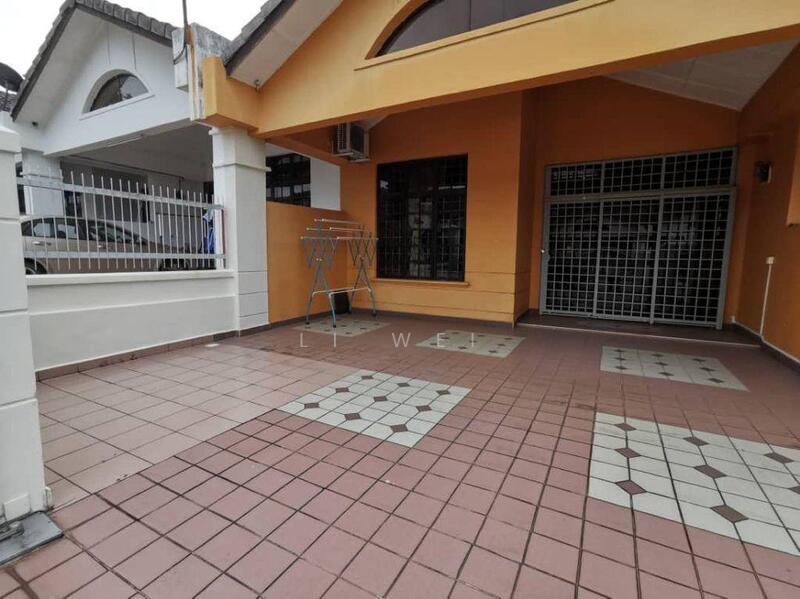 Untuk Disewa - Taman Molek