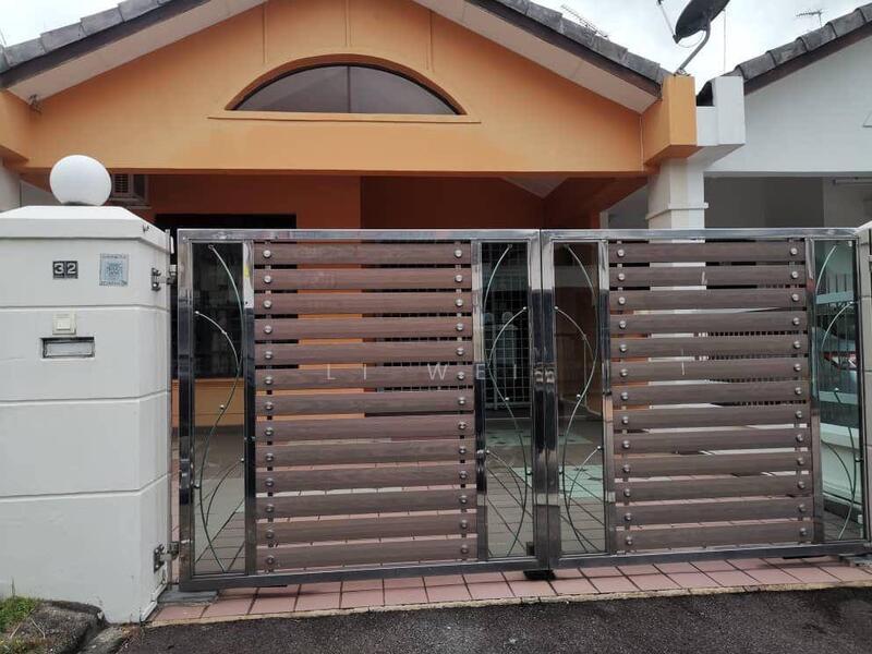 Untuk Disewa - Taman Molek