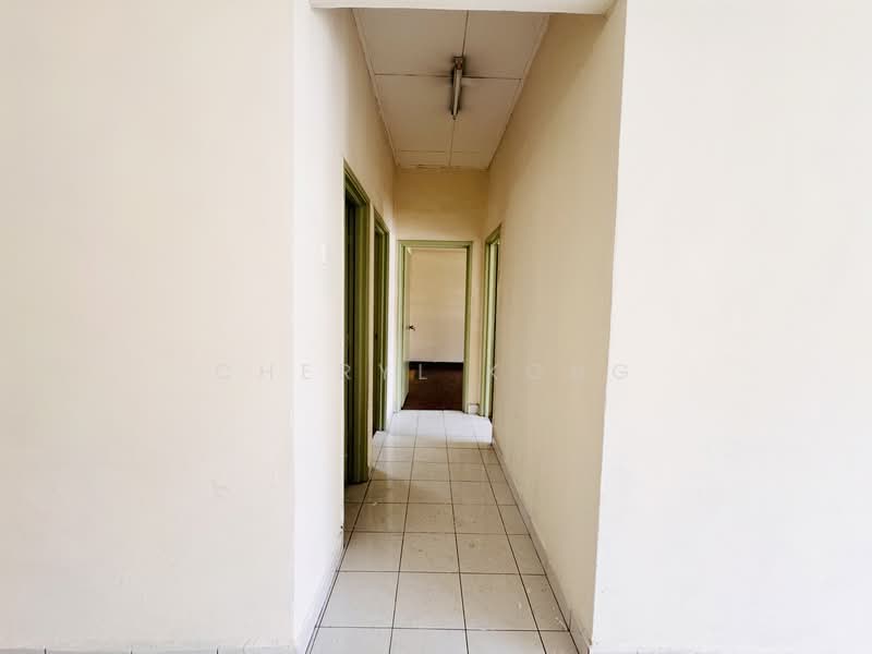 Apartment for Rent at Mas Kipark Damansara - Cheryl Kong - Corridor - PropertyGuru.com.my
