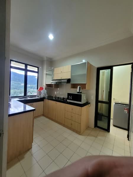 Kondominium untuk Dijual di Golf Vista Resort Homes - Amelyn Lee - Kitchen - PropertyGuru.com.my