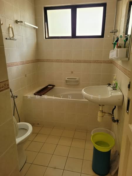 Kondominium untuk Dijual di Golf Vista Resort Homes - Amelyn Lee - Bathroom - PropertyGuru.com.my