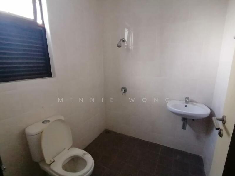 Bungalow for Sale in Rawang (Selangor) - Minnie Wong - Bathroom - PropertyGuru.com.my