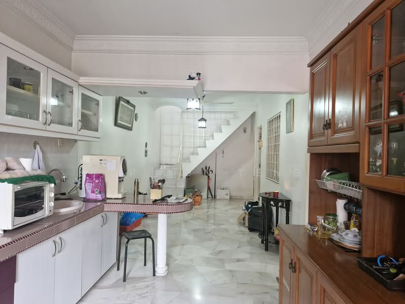 1.5-storey Terraced House for Sale in Taman Lucky (Bangsar) - YAP OON TENG - Kitchen - PropertyGuru.com.my