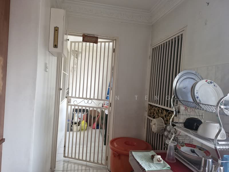 1.5-storey Terraced House for Sale in Taman Lucky (Bangsar) - YAP OON TENG - Kitchen - PropertyGuru.com.my