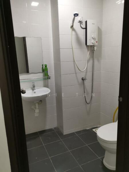 Service Residence for Sale at Service Residence @ Landmark Residence 2 - Bonie Tan - Bathroom - PropertyGuru.com.my