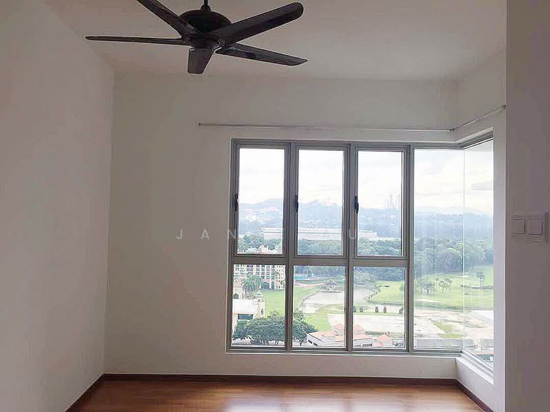 Service Residence for Sale at Greenz (Residensi Flora) @ One South - Janet Au - Living Room - PropertyGuru.com.my