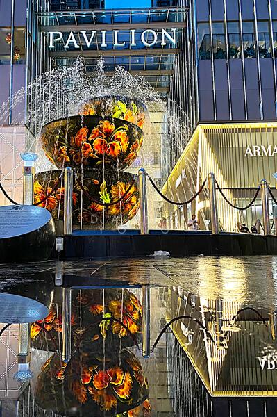 Pavilion Suites untuk Untuk Disewa - RM 12,000 /bulan, Mac 2026 - Night views of Bukit Bintang landmarks - PropertyGuru.com.my