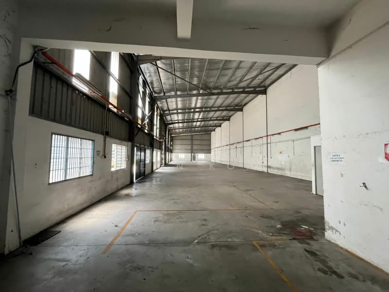 Kilang untuk Disewa di Kawasan Perindustrian Balakong (Balakong) - Leon Kon - Interior - PropertyGuru.com.my