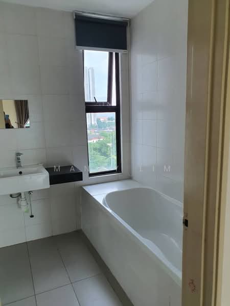 Kondominium untuk Dijual di Serin Residency - Mandy Lim - Bathroom - PropertyGuru.com.my