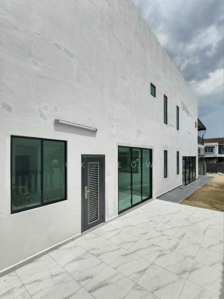 Untuk Dijual - Double storey Semi D for sale at Johor jaya