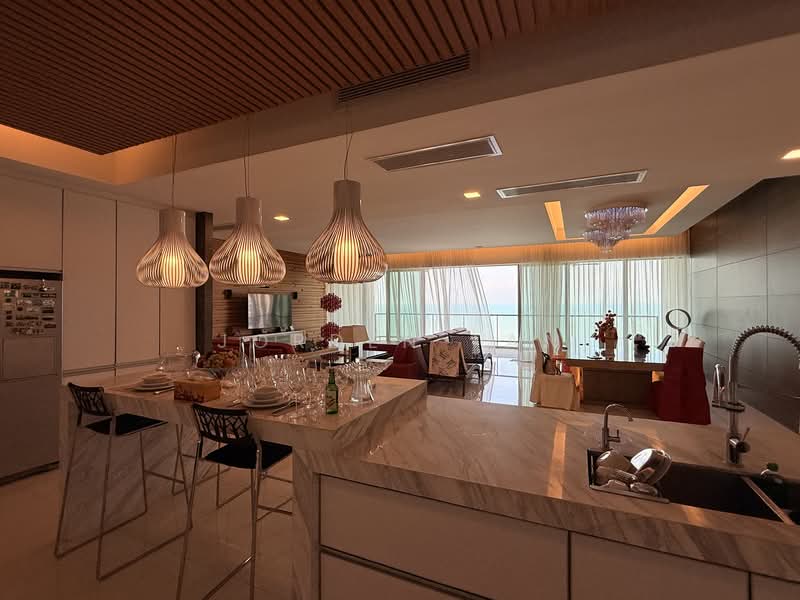 Kondominium untuk Dijual di Infinity Beachfront Condominium - Jorden Tan - Living Room - PropertyGuru.com.my