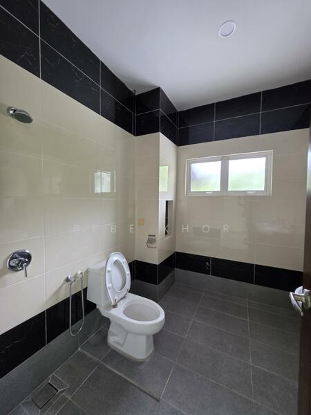 Untuk Disewa - Ashley Green