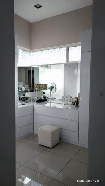 For Sale - Tree Residency