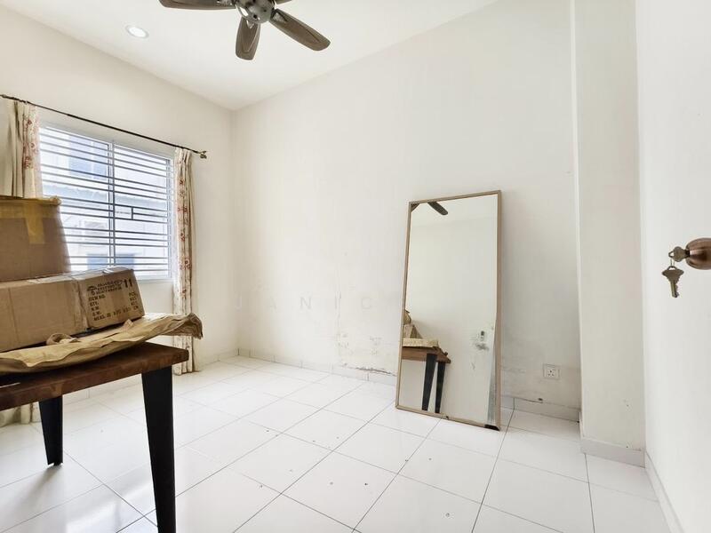2-storey Terraced House for Sale in Taman Setia Indah (Tebrau) - Janice . - Bedroom - PropertyGuru.com.my