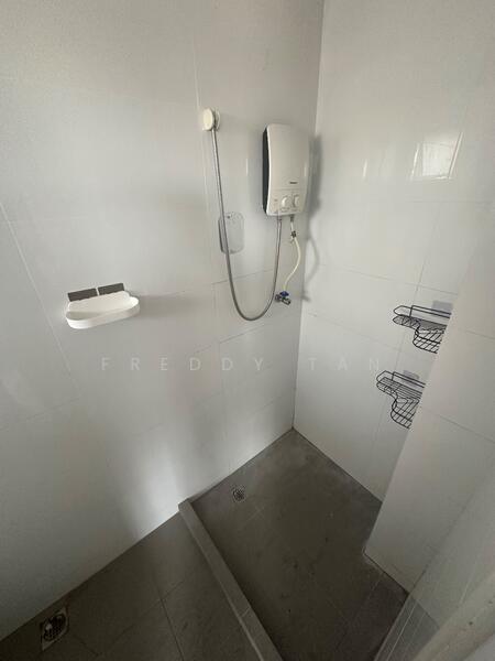 Untuk Disewa - Taman Lip Sin Block 6