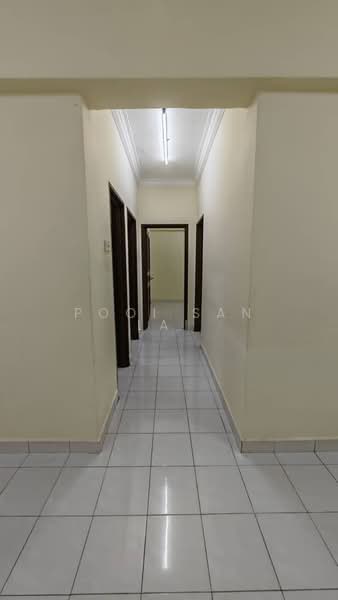Apartment for Sale at Mas Kipark Damansara - Sharon Lai - Corridor - PropertyGuru.com.my
