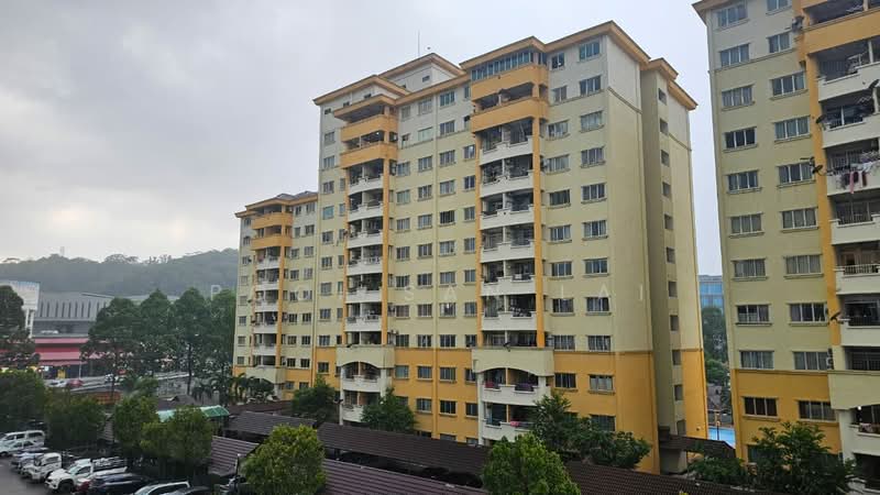 Apartment for Sale at Mas Kipark Damansara - Sharon Lai - Balcony - PropertyGuru.com.my