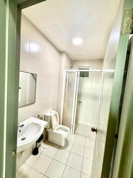 Apartment for Rent at Meridin Bayvue @ Sierra Perdana - Elleyna Soo - Bathroom - PropertyGuru.com.my