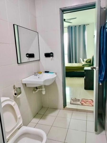 Apartment for Rent at Meridin Bayvue @ Sierra Perdana - Elleyna Soo - Bathroom - PropertyGuru.com.my