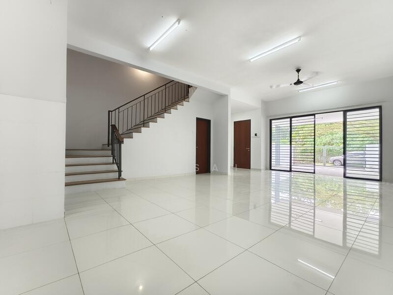 2-storey Terraced House for Sale in Kajang East (Semenyih) - KK Sah - Living Room - PropertyGuru.com.my