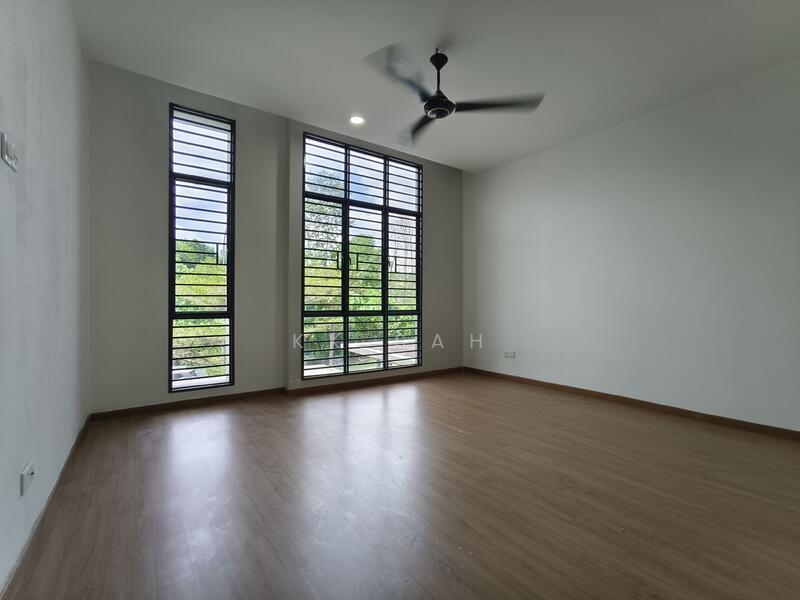 2-storey Terraced House for Sale in Kajang East (Semenyih) - KK Sah - Living Room - PropertyGuru.com.my