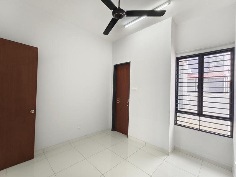 2-storey Terraced House for Sale in Kajang East (Semenyih) - KK Sah - PropertyGuru.com.my