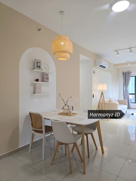 Kondominium untuk Dijual di D'Erica - Roy Khaw - Dining Room - PropertyGuru.com.my