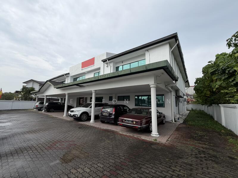 Bungalow for Sale in Seksyen 12 (Petaling Jaya) - Leedeon Tan - Exterior - PropertyGuru.com.my