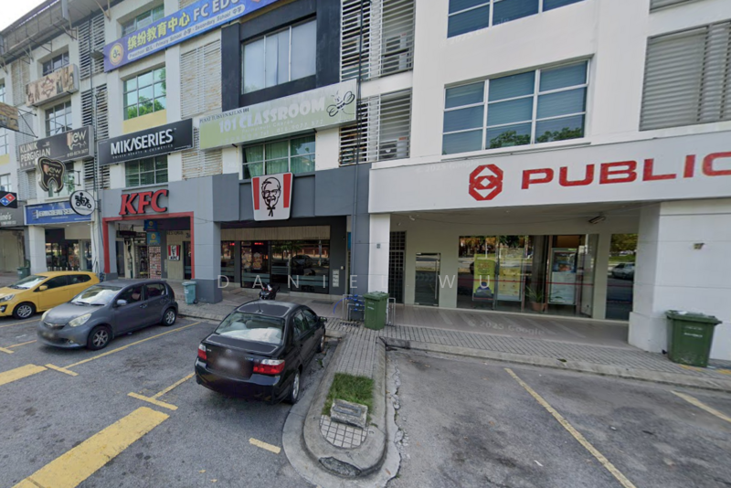 Untuk Disewa - Plaza Dwitasik