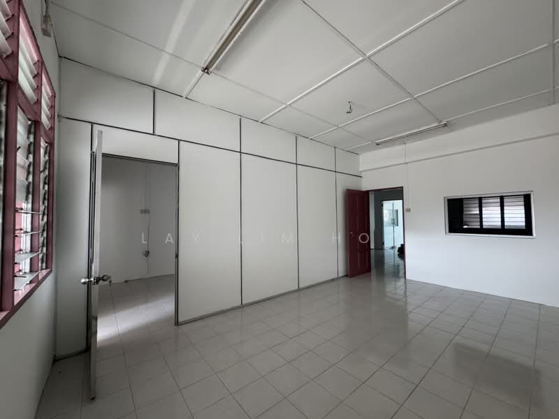 Kedai / Pejabat untuk Disewa di Setiawan (Sitiawan) - Lay Lim How - Interior - PropertyGuru.com.my