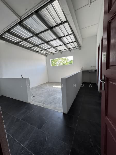 Kedai / Pejabat untuk Disewa di Setiawan (Sitiawan) - Lay Lim How - Interior - PropertyGuru.com.my