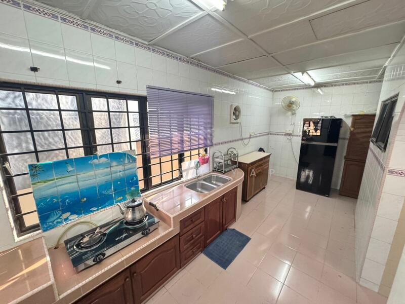 For Sale - Semi D 2 Storey Terrace, Good condition, Desa 2, Bandar Country Homes, Rawang