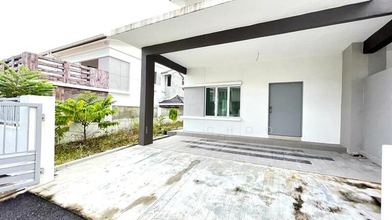 For Sale - Freehold 2 storey semidetached house in Scientex meru ipoh for sale