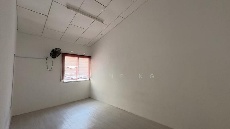 Untuk Disewa - Taman Greenview, Greenlane, Jelutong, Terrace for Rent