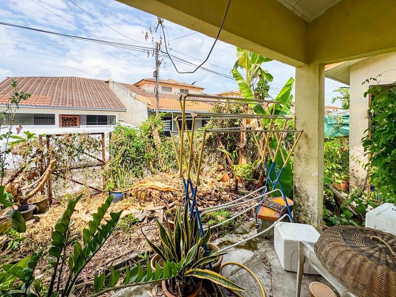 For Sale - End Lot SIngle Storey Terrace Bandar Tasik Puteri