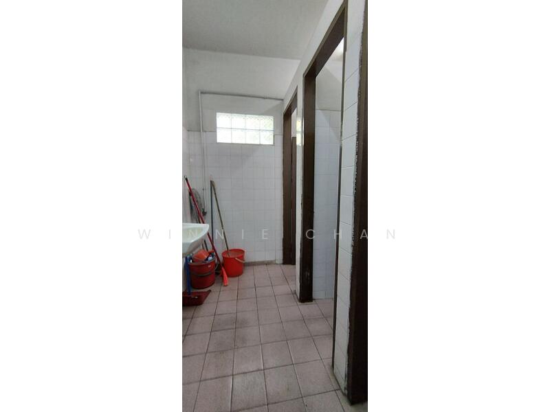 Factory for Sale in Falim (Menglembu) - Winnie Chan - Bathroom - PropertyGuru.com.my