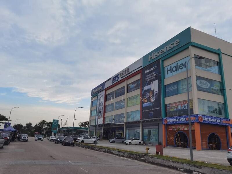 For Rent - Bukit Indah