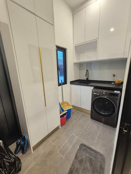 Untuk Dijual - Jalan Tempinis